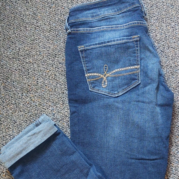 Denzim By Levi's Tween Girl Capris - Picture 2 of 2